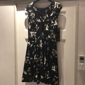 Navy Floral V-Neck Dress